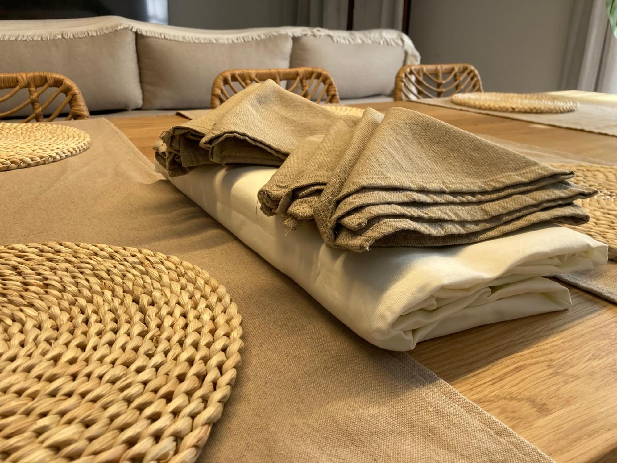 Apartamento Centrico, Climatizado Y Totalmente Equipado De 3 Habitaciones Para 6-7 Personas 산타콜로마데파르네스 외부 사진
